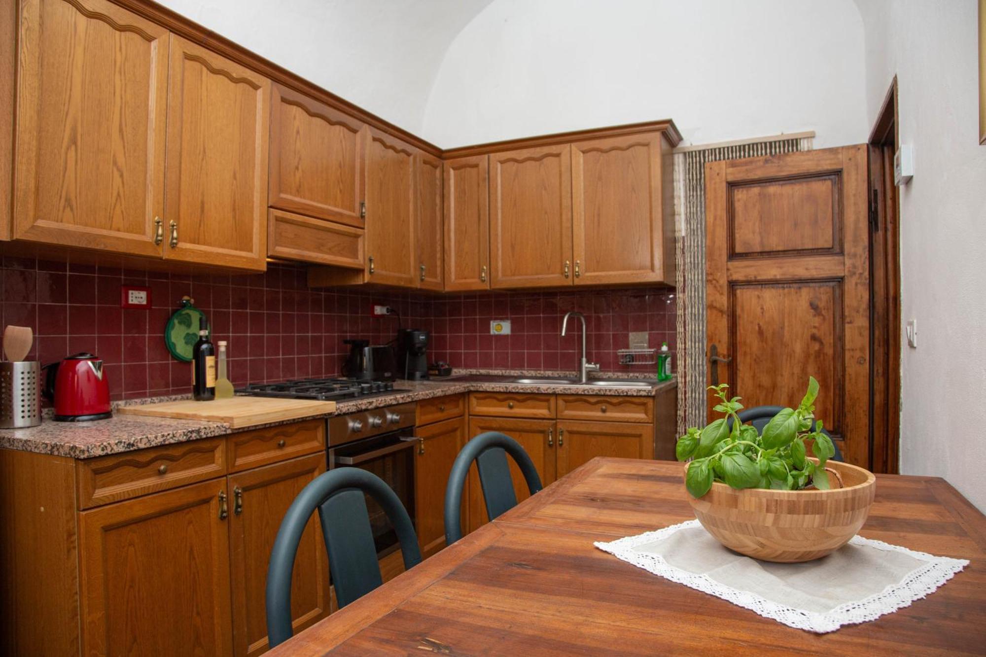 Il Cantuccio- Appartamento In Centro Con Giardino Volterra Extérieur photo