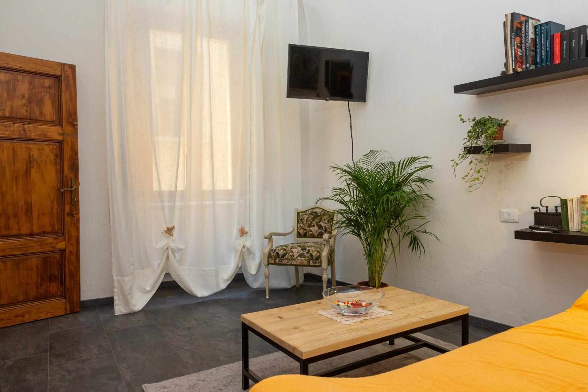 Il Cantuccio- Appartamento In Centro Con Giardino Volterra Extérieur photo